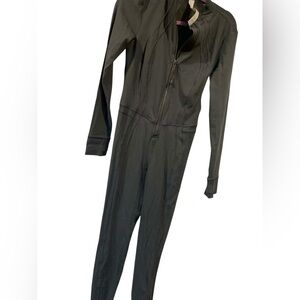 NWT Lululemon define mesh back onesie nulu COAL Size 10